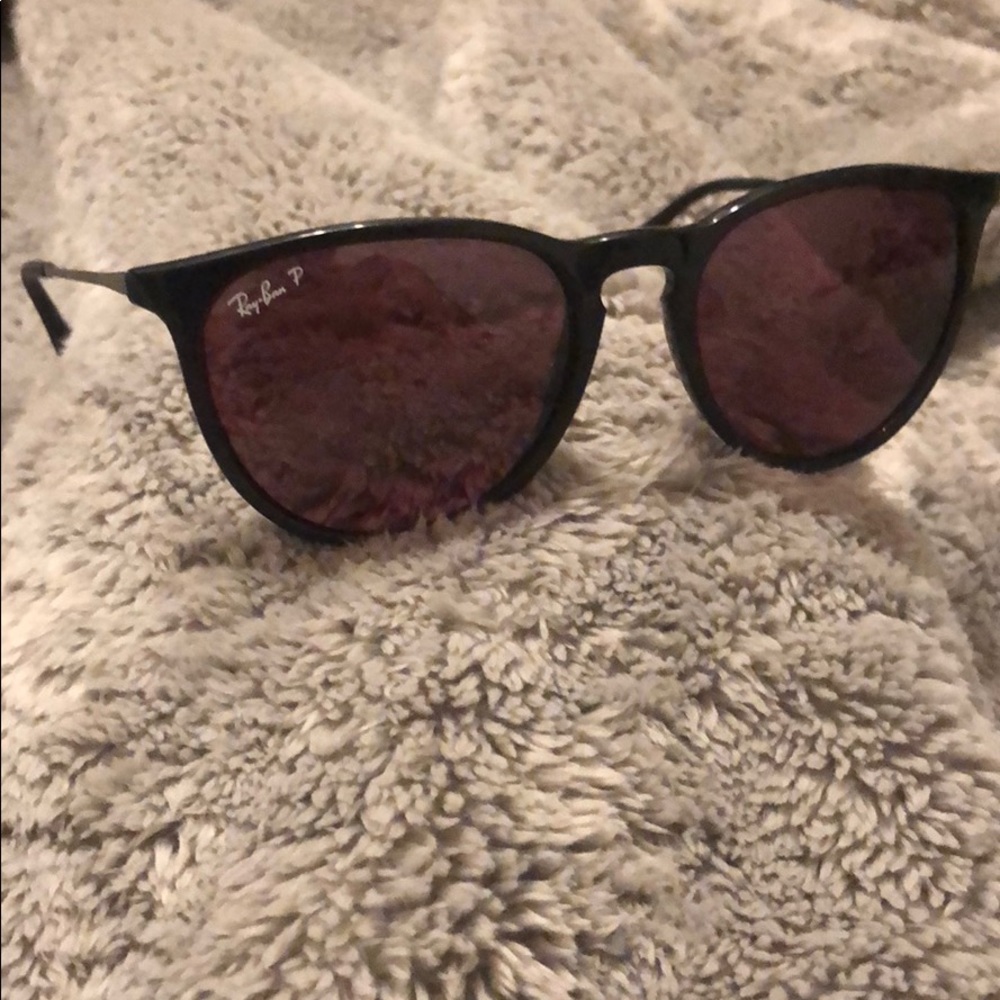 Ray Ban polarized round sunglasses 🤩